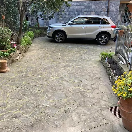 Apartment The Jasmine Yard Private Parking Rapallo